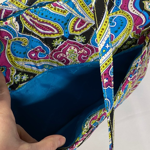 Limited Edition Vera Bradley Silk Collection Vibrant Paisley Women Shoulder Bag - Picture 3 of 10